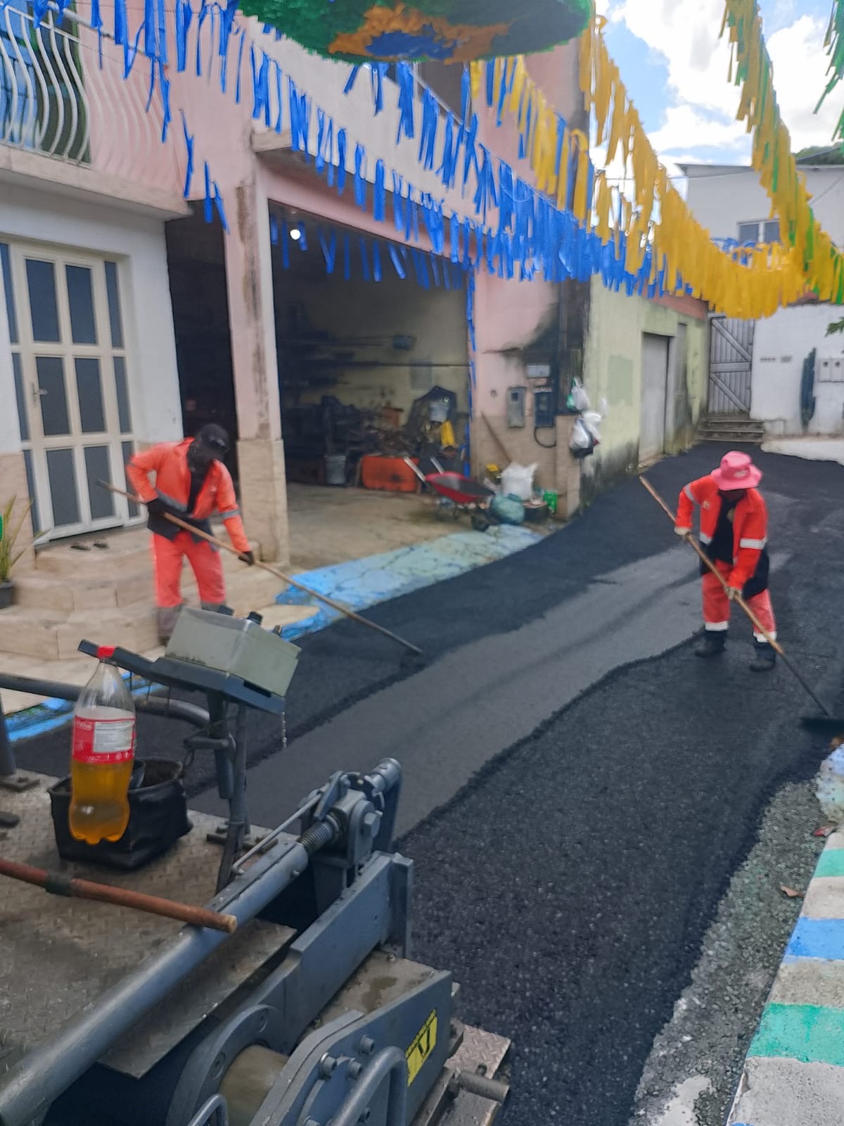 Prefeitura-de-Manaus-conclui-recapeamento-em-via-do-bairro-Parque-10-de-Novembro-e-amplia-investimentos-na-recuperacao-da-malha-viaria-3
